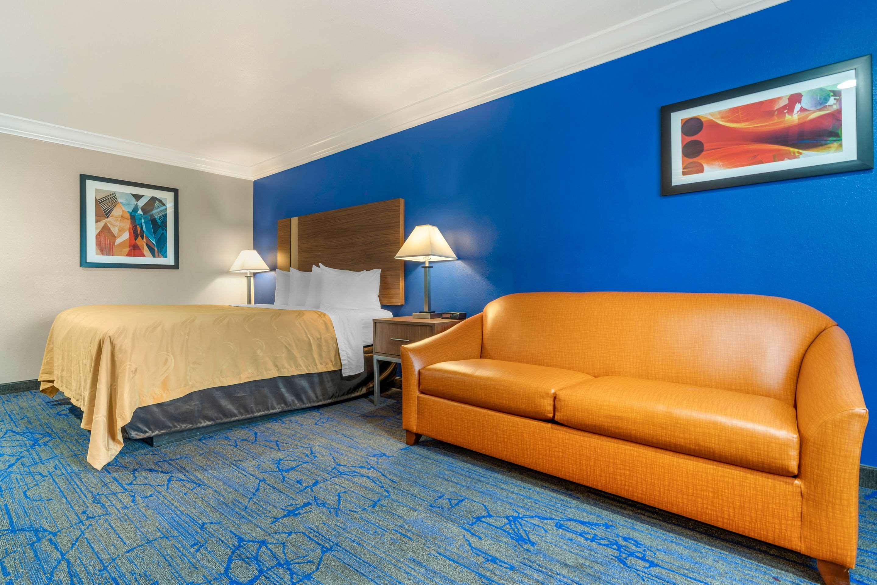 Quality Inn & Suites Vacaville Exterior foto